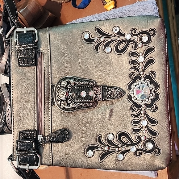 Womens western style purse with rhinestone and buckle embellishments. - Picture 5 of 7